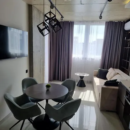 Apartment Leogrand Vip On Oleny Stepanivny 6a Lviv
